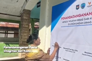 Penandatanganan Pakta Integritas di Dinas Kependudukan dan Pencatatan Sipil Kabupaten Nagekeo